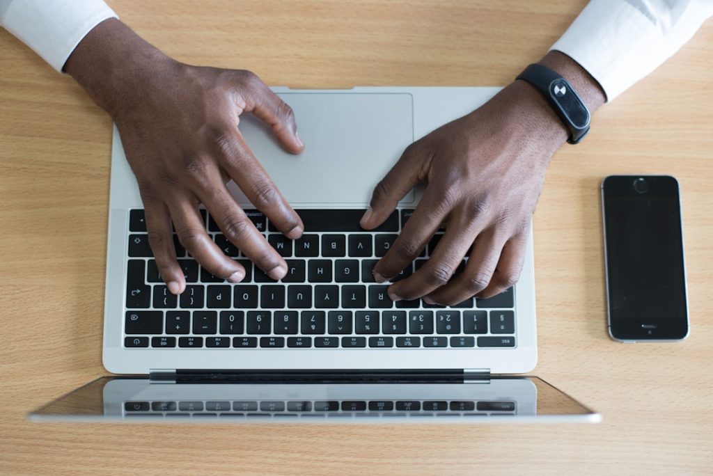 découvrez l'assurance responsabilité professionnelle, une protection essentielle pour les entrepreneurs et les travailleurs indépendants. assurez-vous contre les risques liés à votre activité professionnelle et protégez vos biens et votre réputation. obtenez un devis personnalisé dès aujourd'hui pour sécuriser votre avenir professionnel.