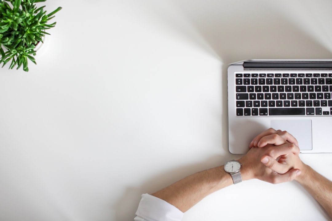 découvrez nos solutions d'assurance professionnelle conçues pour protéger votre entreprise. bénéficiez d'une couverture sur mesure, d'un accompagnement expert et d'une tranquillité d'esprit face aux imprévus.