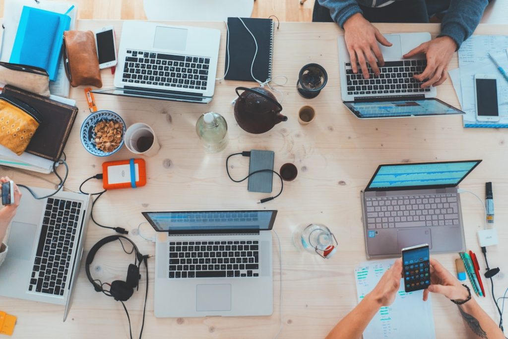 découvrez l'assurance responsabilité civile professionnelle pour protéger votre entreprise des risques financiers liés aux dommages causés à des tiers. assurez votre tranquillité d'esprit avec une couverture adaptée à vos besoins.