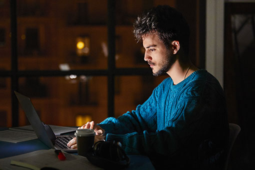 découvrez tout ce que vous devez savoir sur la responsabilité civile étudiante : obligations, garanties et protections pour les étudiants en cas de dommages causés à des tiers. informez-vous sur l'importance de cette assurance pour votre sécurité et celle des autres.