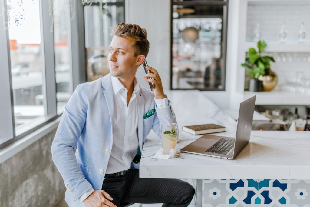 découvrez des solutions d'assurance professionnelle adaptées à vos besoins. protégez votre entreprise avec des garanties sur mesure et bénéficiez de conseils d'experts pour un avenir serein.
